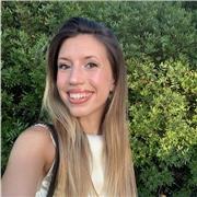 Profesora títulada en grado de odontología. Me encanta enseñar y doy clases de refuerzo de primaria y ESO (cualquier materia)